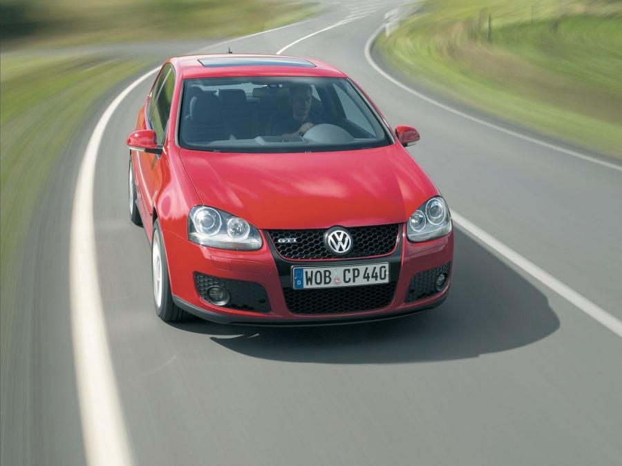  Volkswagen Golf GTi 2005 года  (фото 121 из 135)